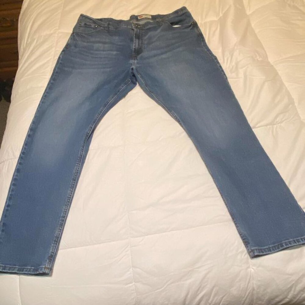 Wrangler Jeans 40 x 30 Athletic Fit